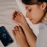 Przestań marnować baterię: zoptymalizuj uśpienie i oszczędzanie energii w kilka minut