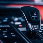 Automat pod lupą: jak automatyczna skrzynia biegów naprawdę pracuje w codziennej jeździe