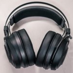 Pierwsze słuchawki do grania? Prosty przewodnik, który pomoże trafić w idealne brzmienie (i nie przepłacić)