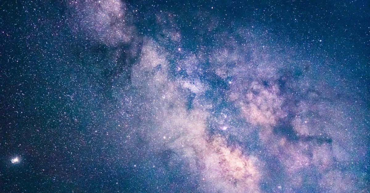Mapa nieskończoności: jak kosmologia bada narodziny i losy Wszechświata