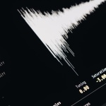 Od drgań powietrza do melodii w głowie: tajemnice fal dźwiękowych i ludzkiego słyszenia